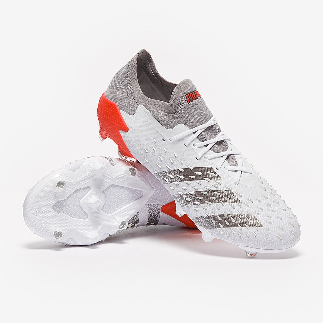 Chuteira Adidas Predator Freak .1 Low White Spark - Imagem 1