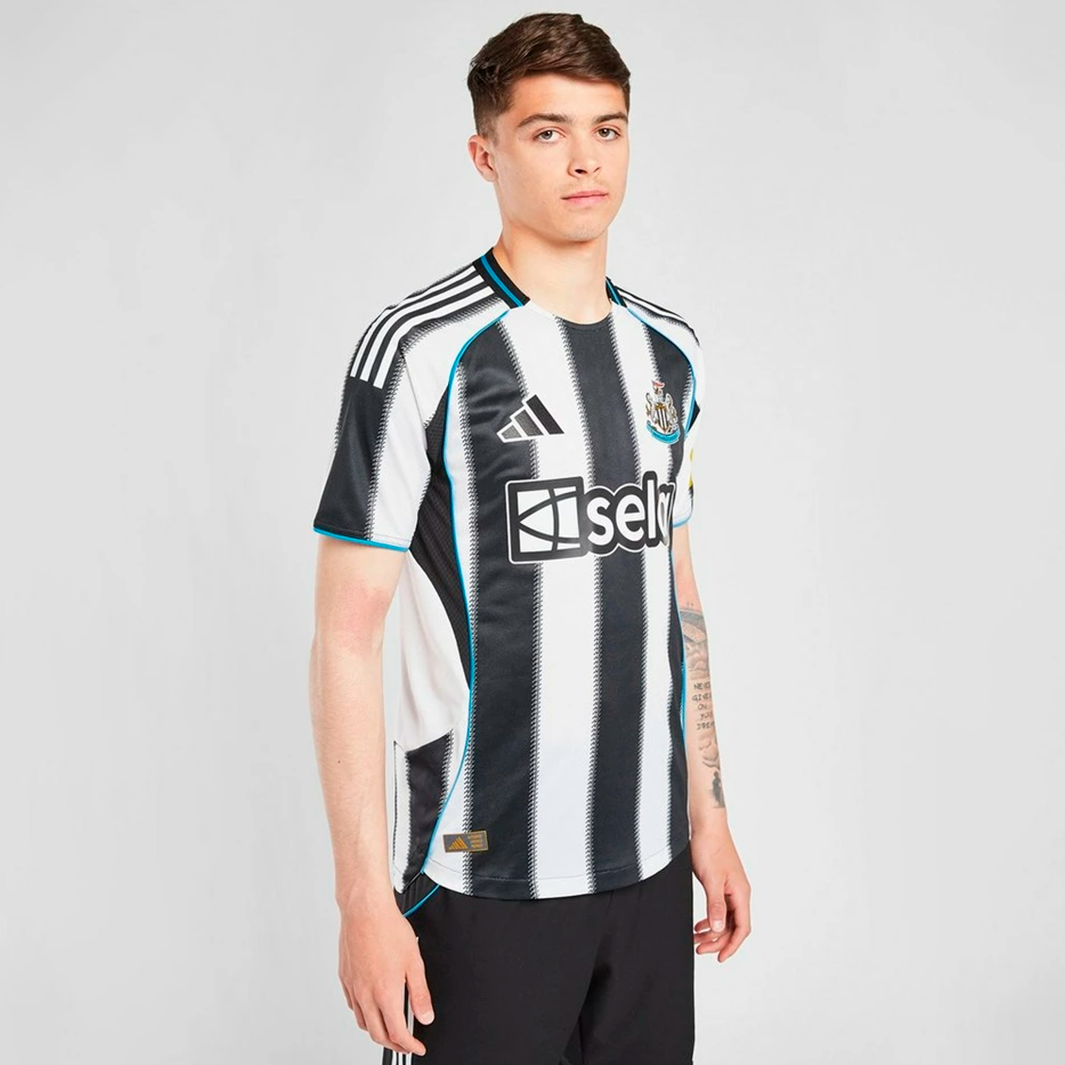 Camisa Newcastle United 2025/26 Home – Jogador - Imagem 1